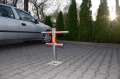 Blokada parkingowa Jeż ocynkowana z kłódką w kpl.