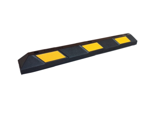 Pojedynczy separator parkingowy Park-AID 1200 × 150 × 100 mm z żółtymi odblaskami