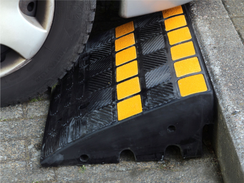 najzd kraweznikowy sklep drogowy.png