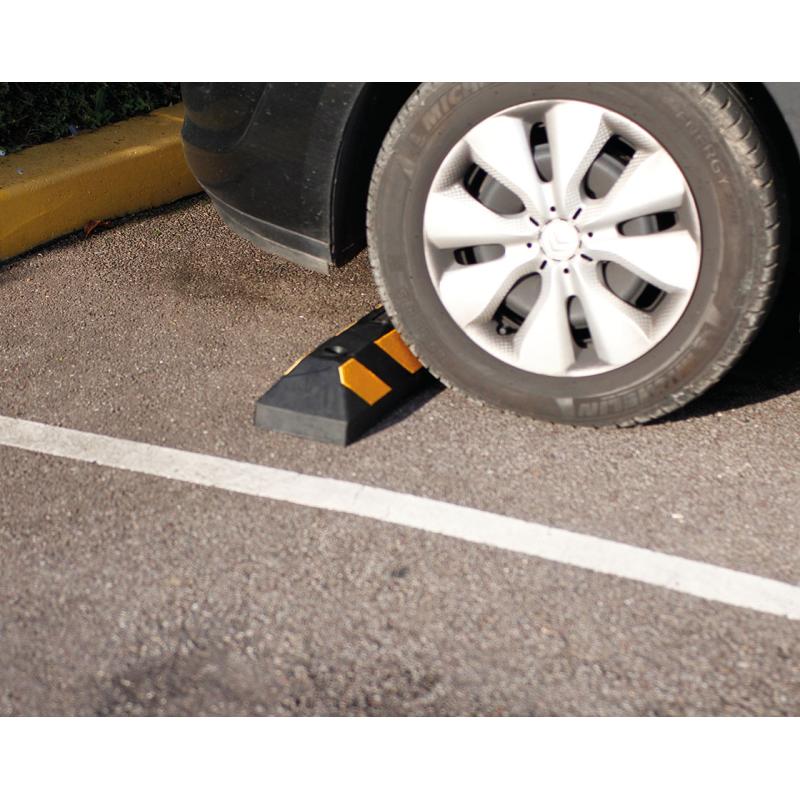 Odbojnica parkingowa gumowa 900×150×100 mm